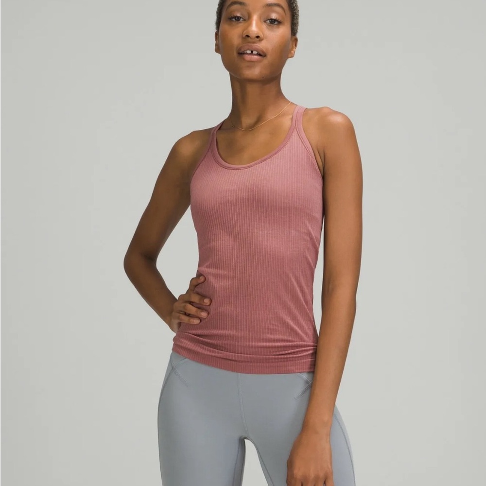 Lululemon ebb to street top
